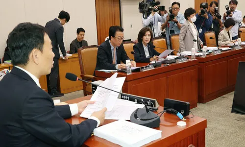 법사위, ‘3대 특검 전담재판부 설치법’·‘내란특별법’ 속도 조절