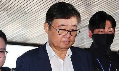 ‘23명 사망’ 아리셀 박순관 대표, 1심 징역 15년…법정구속